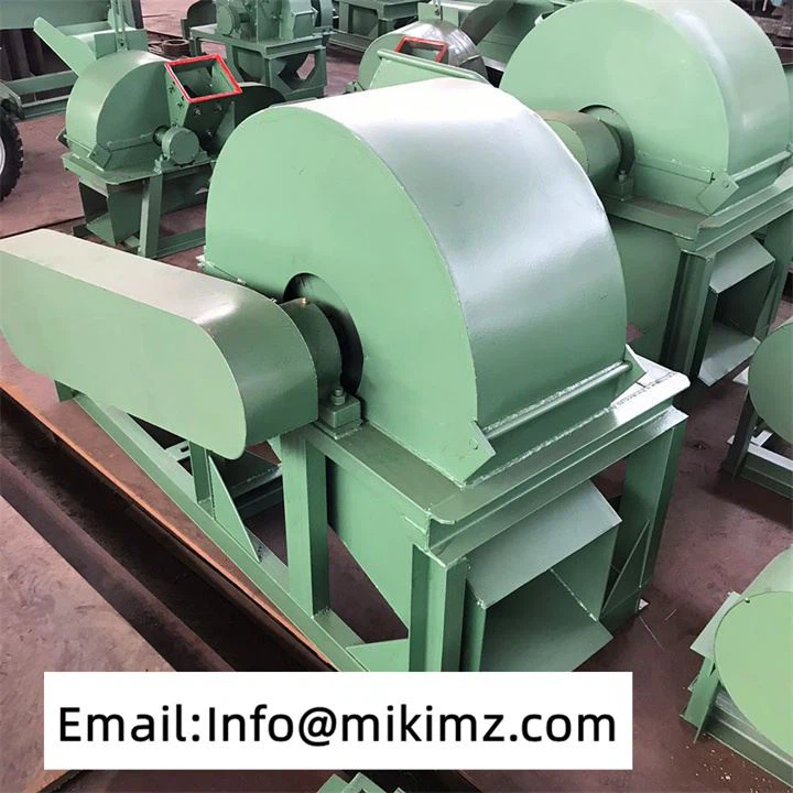 Machine de rasage de bois de pin à moteur diesel automatique